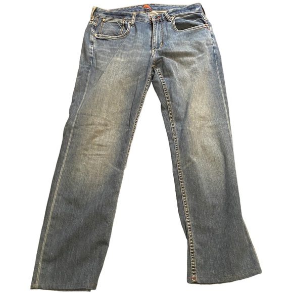 Tommy Bahama men’s denim jeans. - Picture 2 of 7